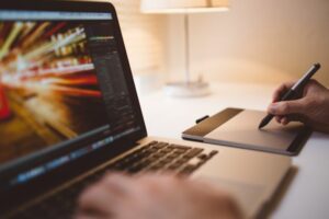 Descubre qué son las herramientas del marketing digital y para qué sirven. Una guía que te ayudará a optimizar tu estrategia online.